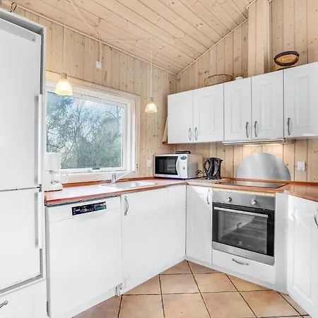 Gorgeous Home In Hojby With Sauna Vakantiehuis *